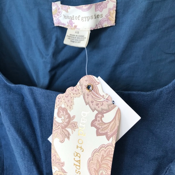 Band of Gypsies Vancouver Flutter Sleeves Blue Top - Picture 4 of 5